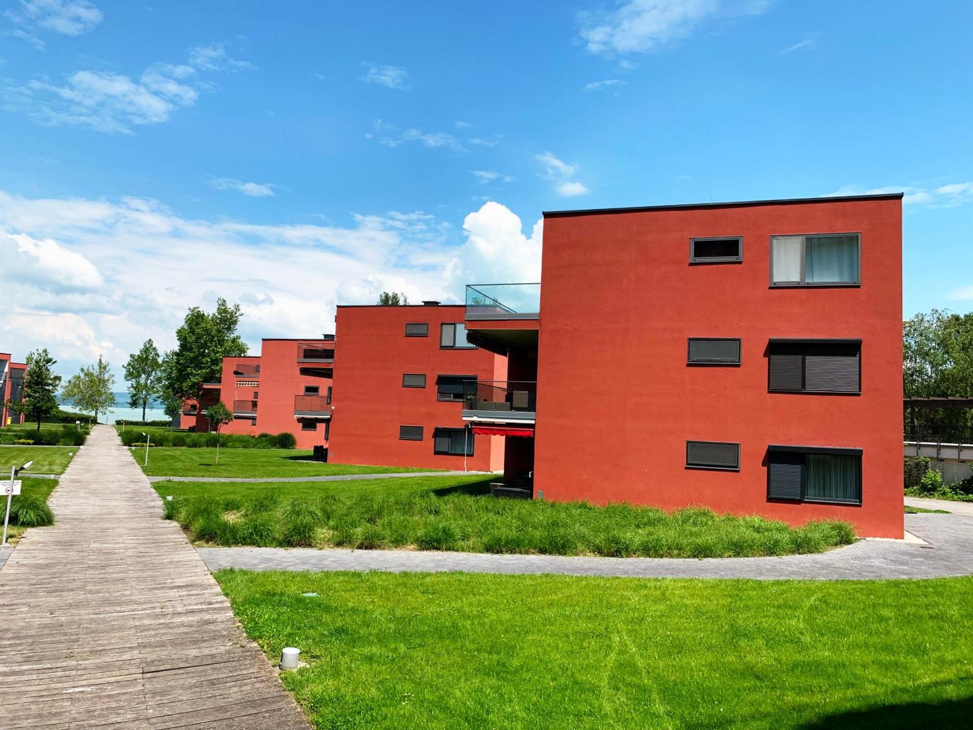 Bavaria Club Apartman Balatonlelle Εξωτερικό φωτογραφία