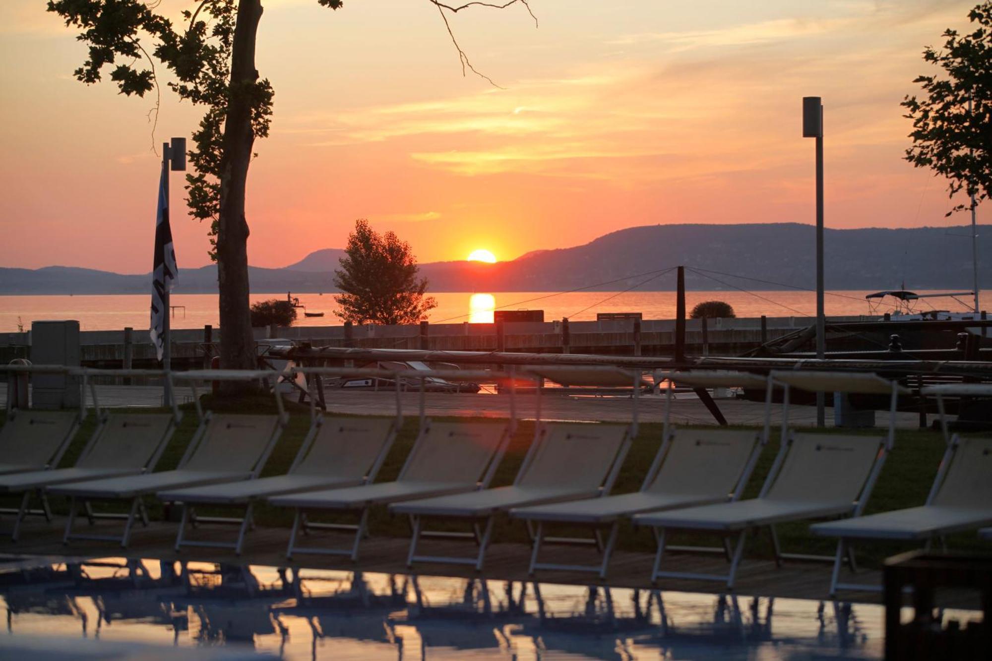Bavaria Club Apartman Balatonlelle Εξωτερικό φωτογραφία